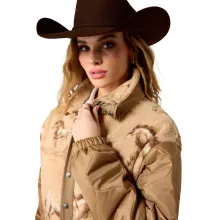 Ariat Sherpa Blocked Jacket PRODUKTBESCHREIBUNG
Die Ariat ...